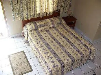 Rhodes Beach Resort Negril Orange Bay Hotel